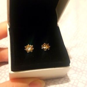 2 carat moissanite earrings